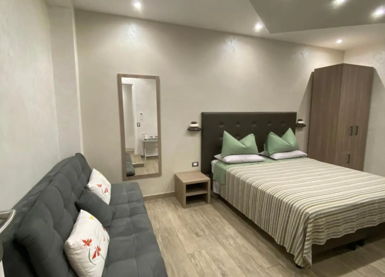Domus Cinecitta Bed & Breakfast Rome 0*,