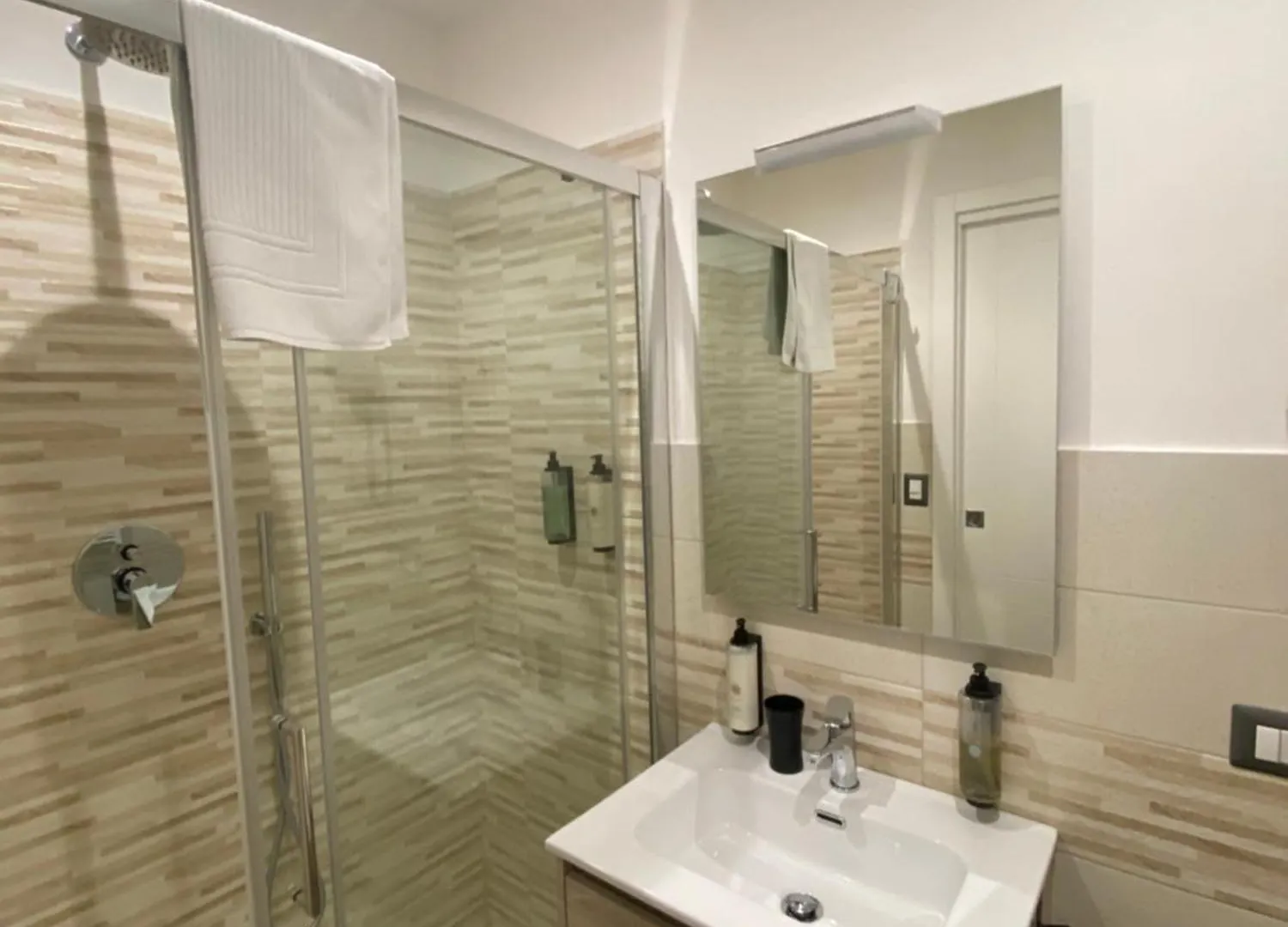 Domus Cinecitta Bed & Breakfast Rome Italy